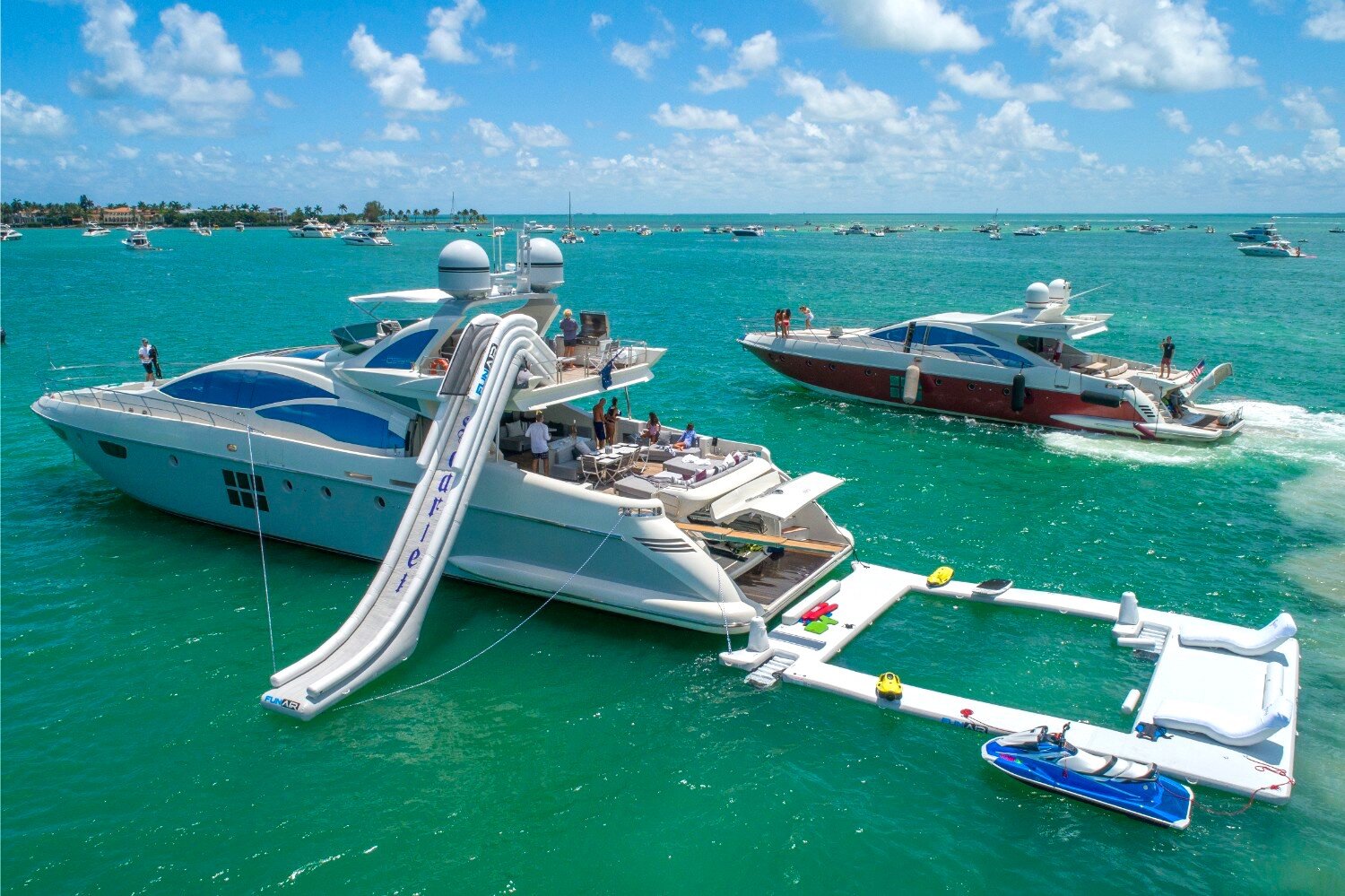 Yacht Oasis: Miami Yacht Rental Retreat